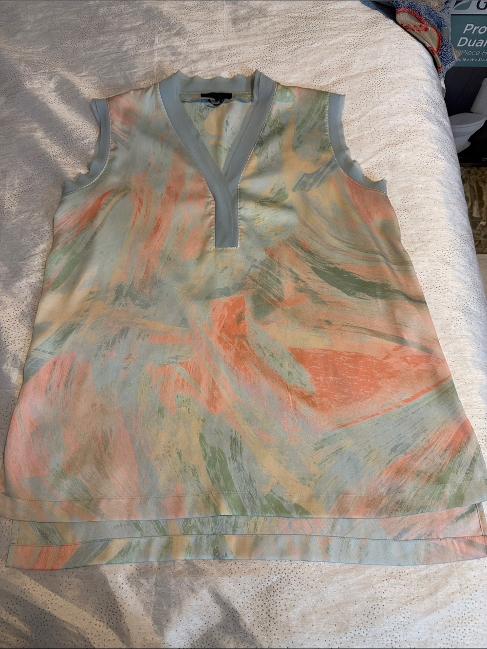 Donna Karan Sleeveless Pastel Brushstroke V-Neck Top - Women size L
